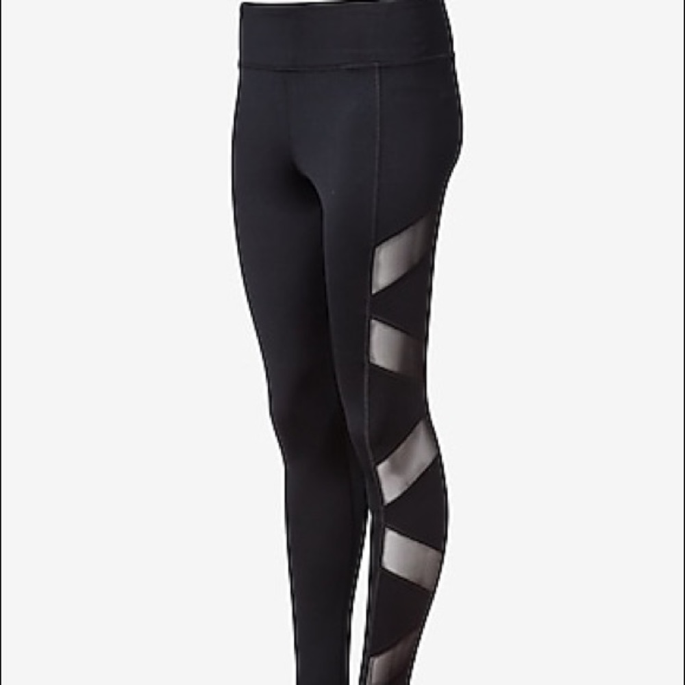 Mesh detail legging